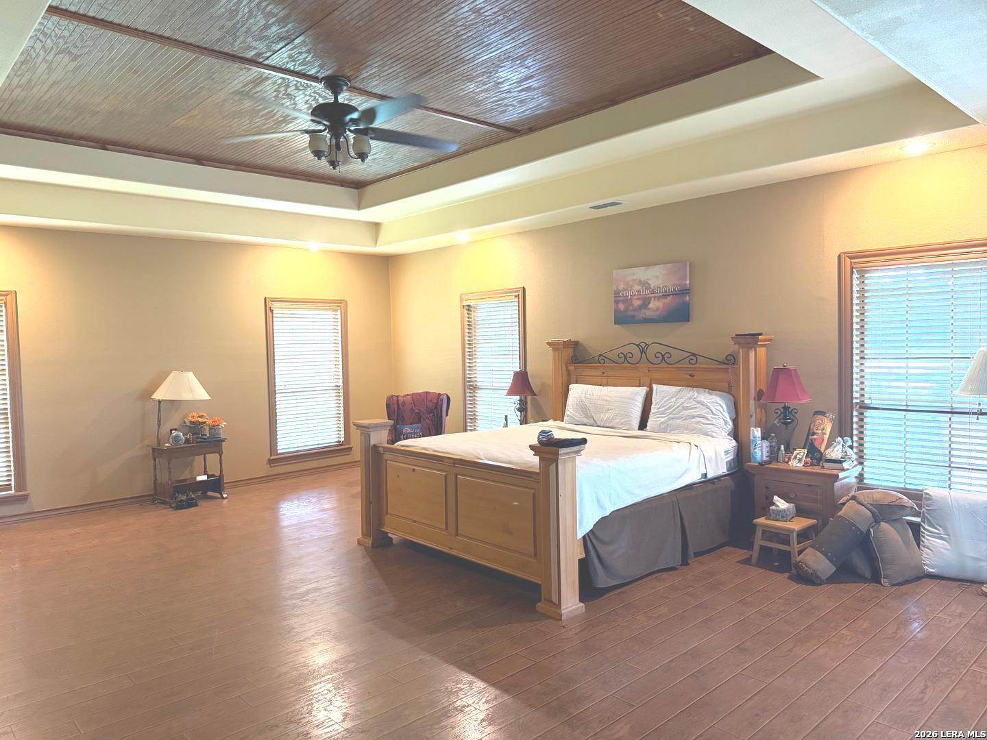 599 COUNTY ROAD 7611, Devine, TX 78016