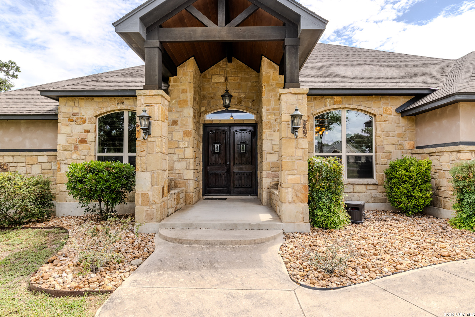 105 Elk Run, La Vernia, TX 78121