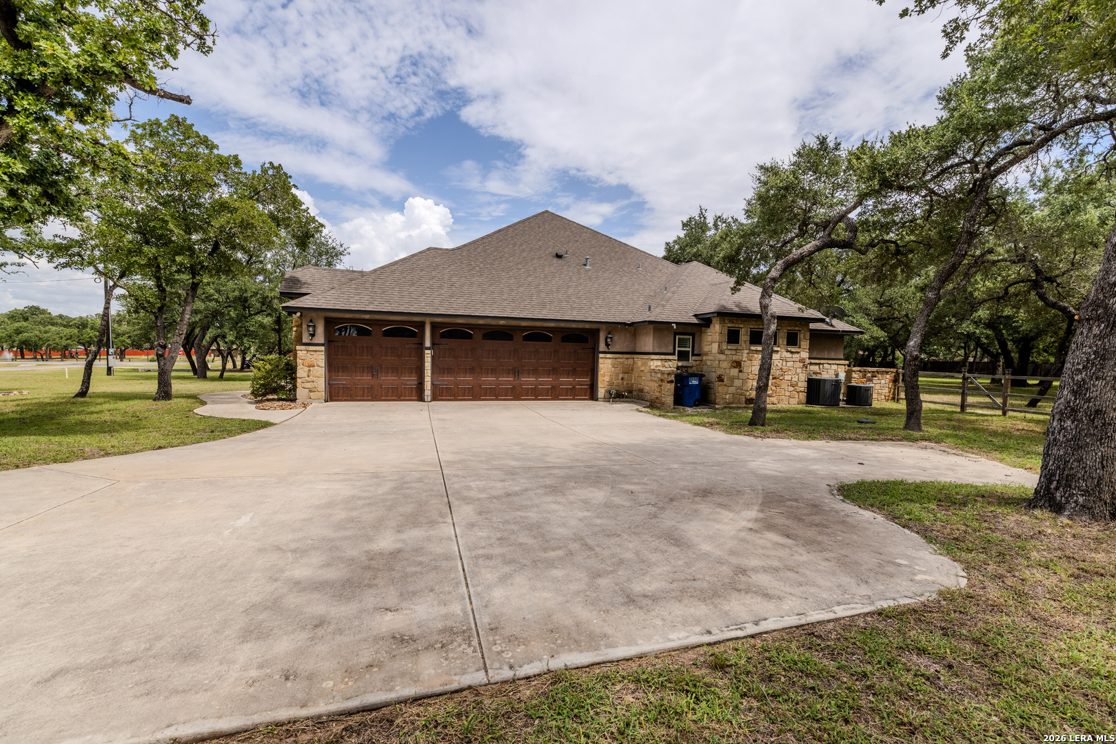 105 Elk Run, La Vernia, TX 78121