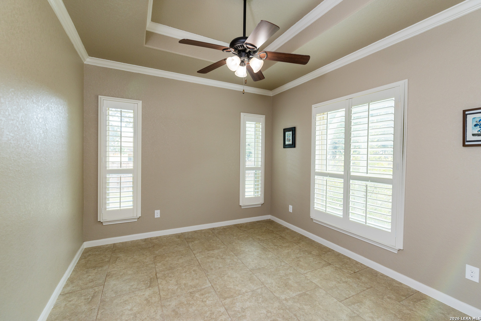 105 Elk Run, La Vernia, TX 78121
