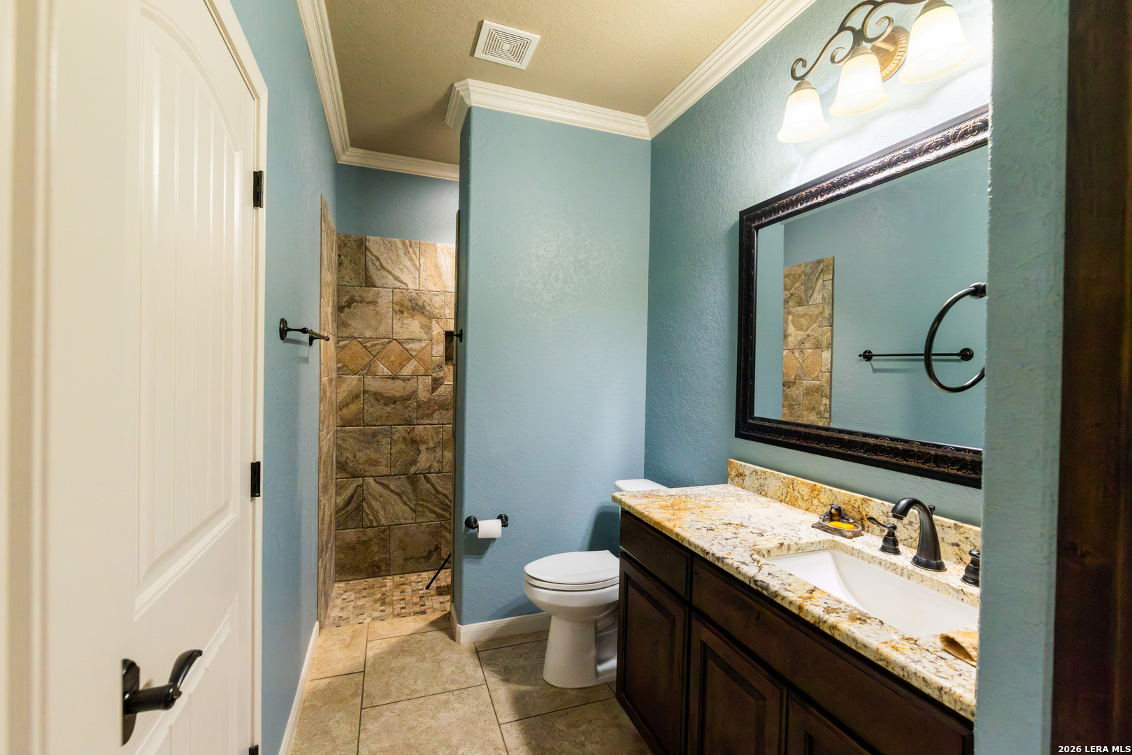 105 Elk Run, La Vernia, TX 78121