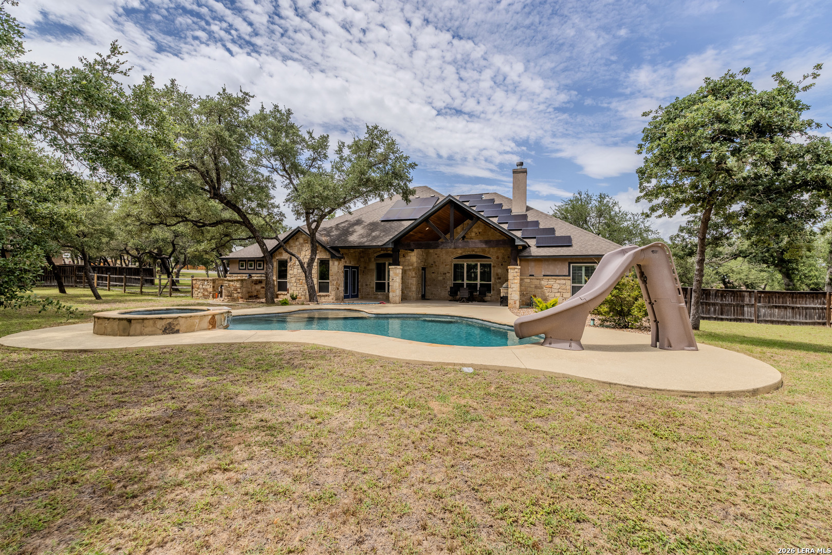 105 Elk Run, La Vernia, TX 78121