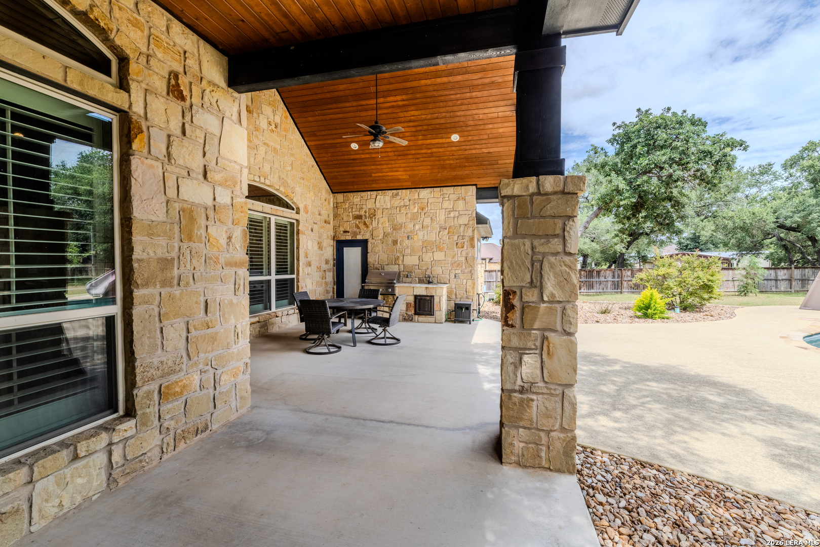 105 Elk Run, La Vernia, TX 78121
