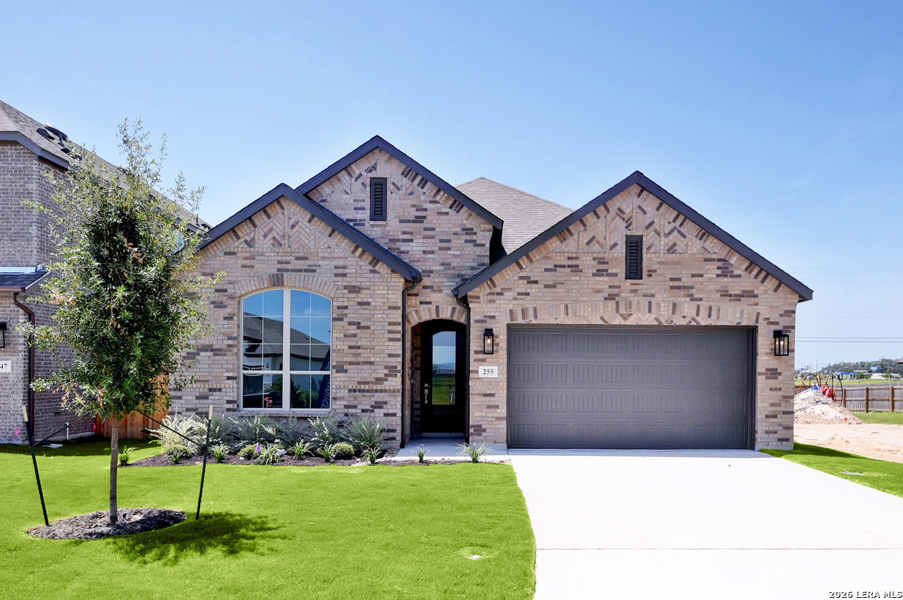 255 White Oak Listing Cover Image