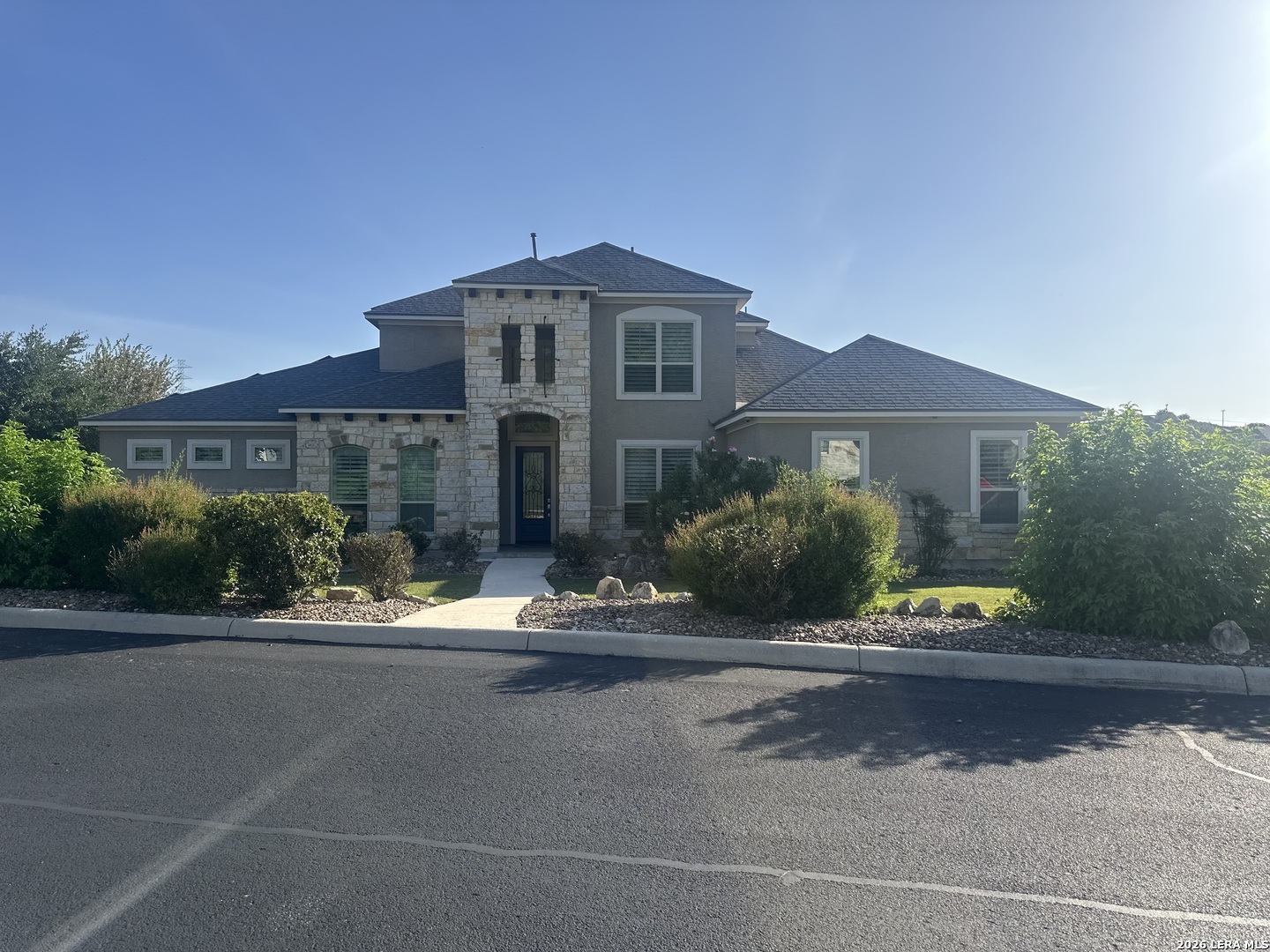 17915 Resort Vw Listing Cover Image
