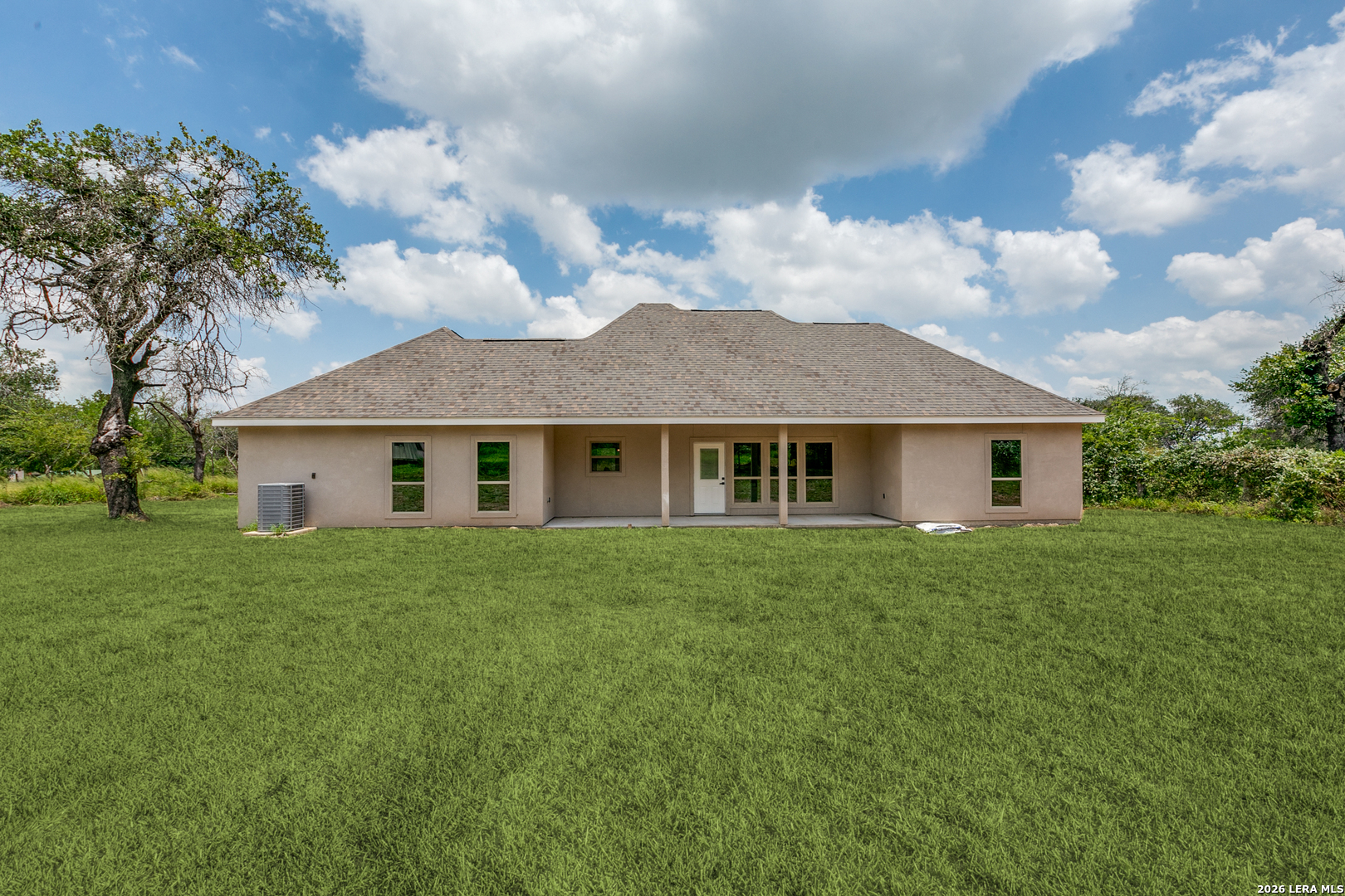 716 County Road 6847, Lytle, TX 78052