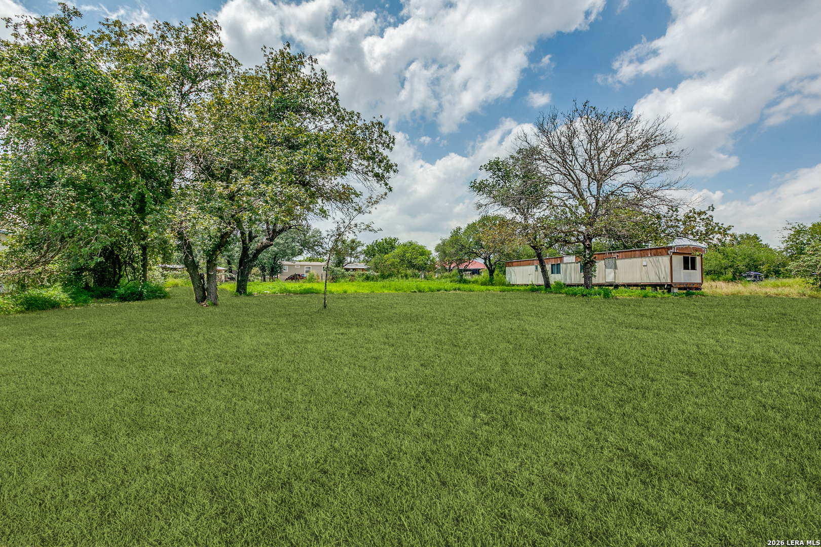 716 County Road 6847, Lytle, TX 78052