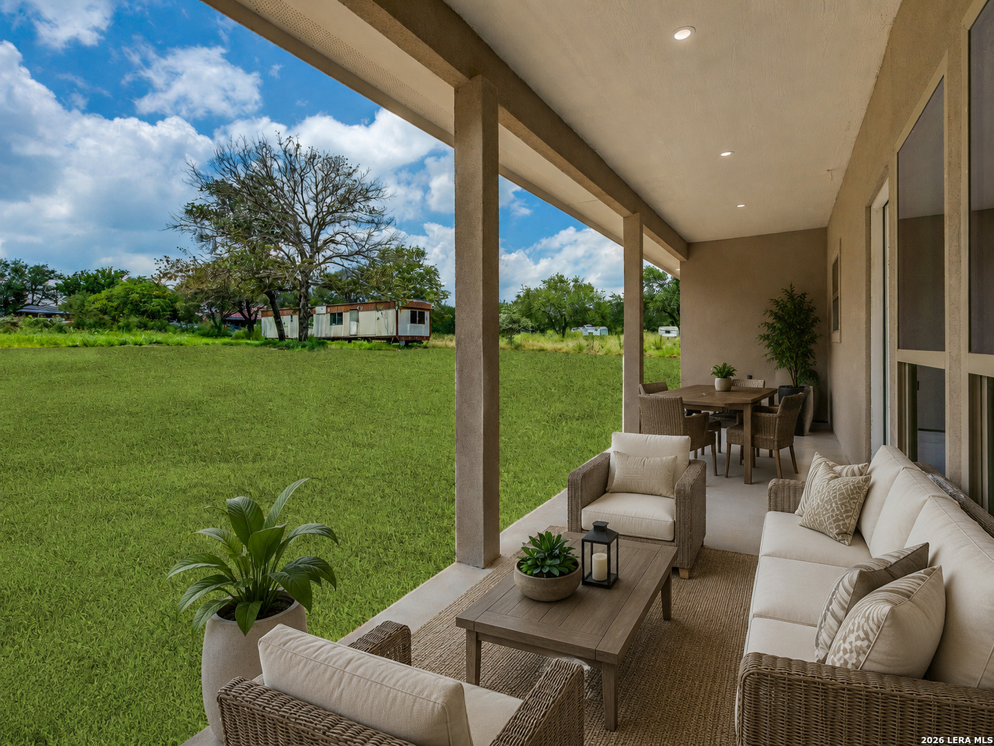 716 County Road 6847, Lytle, TX 78052