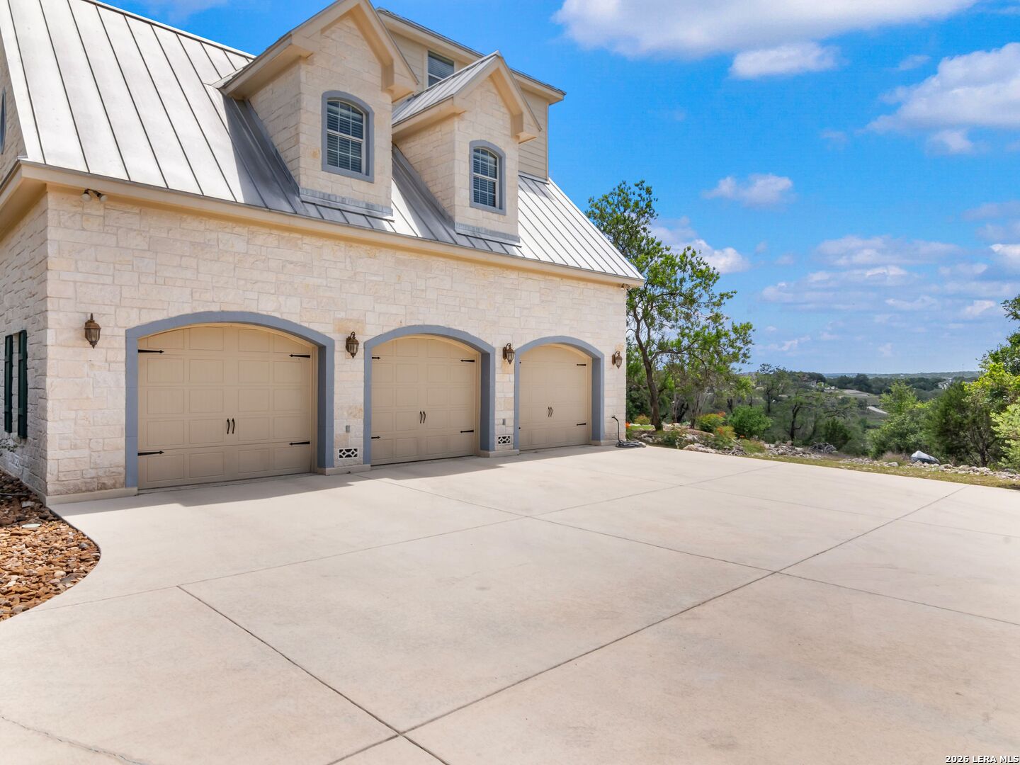 209 River Cliff Place, photo 9