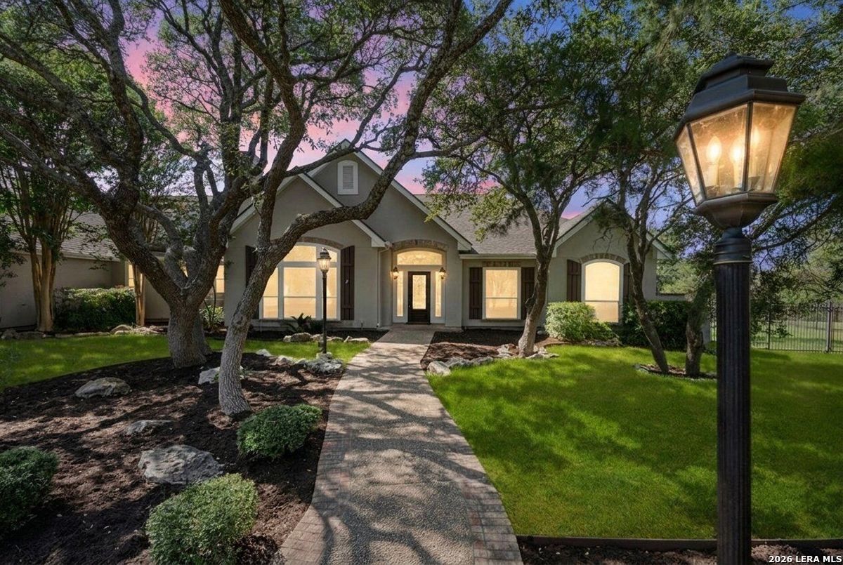 5 REMINGTON CIR, San Antonio, TX 78258