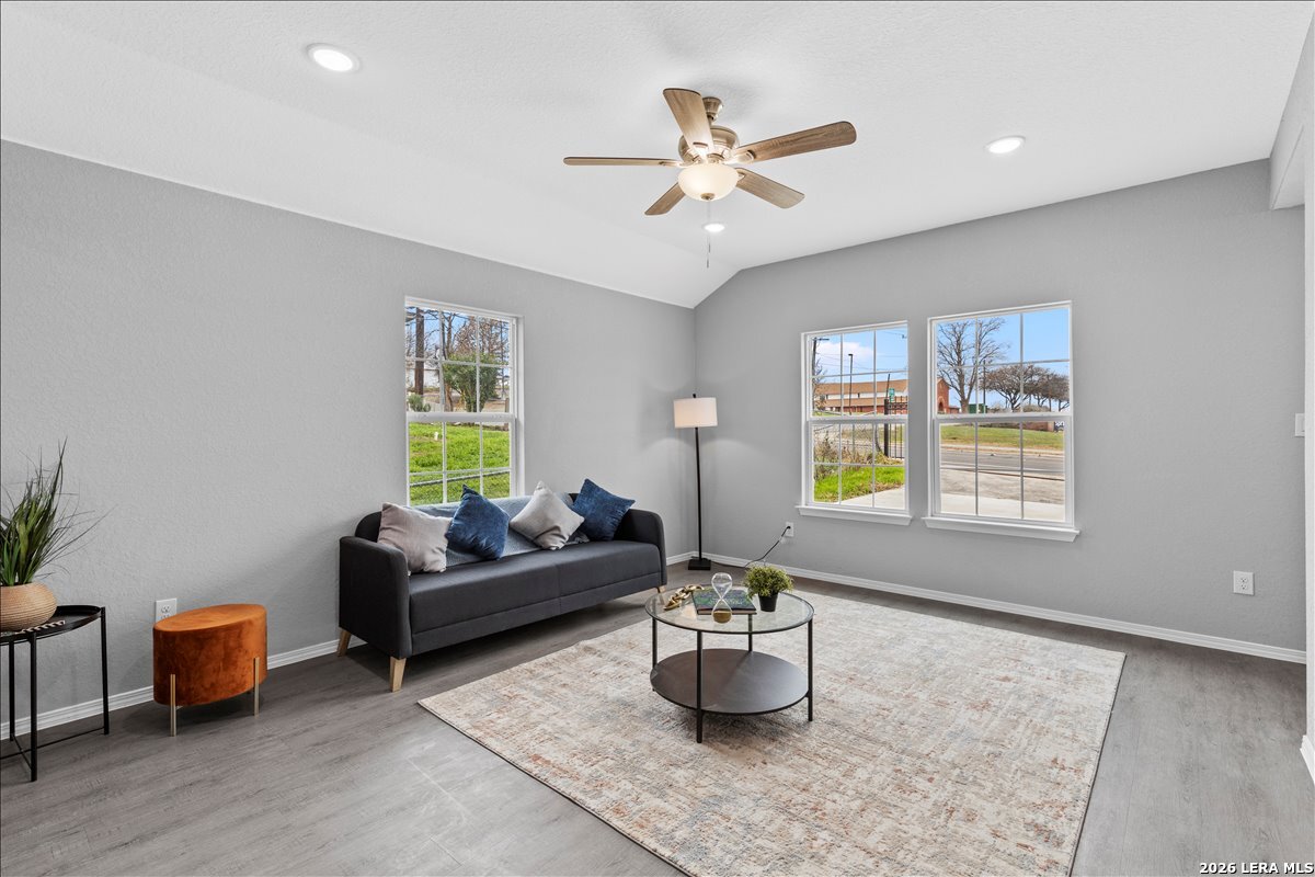 2310 MARTIN LUTHER KING DR, San Antonio, TX 78203