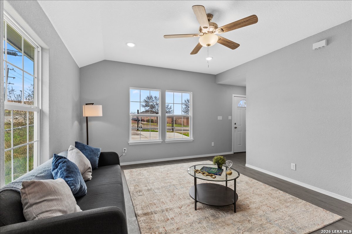 2310 MARTIN LUTHER KING DR, San Antonio, TX 78203
