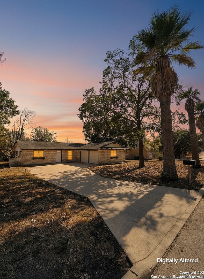 106 Woodview Listing Cover Image
