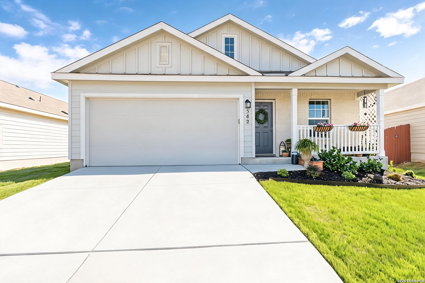 542 Summersweet Rd Listing Cover Image