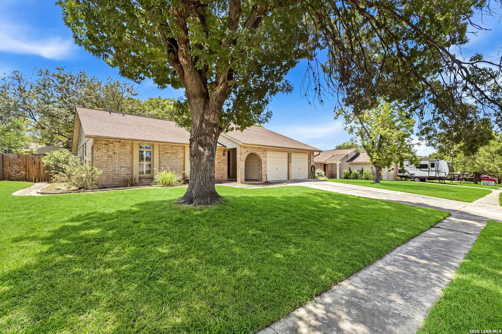7338 Crownpiece St Listing Cover Image