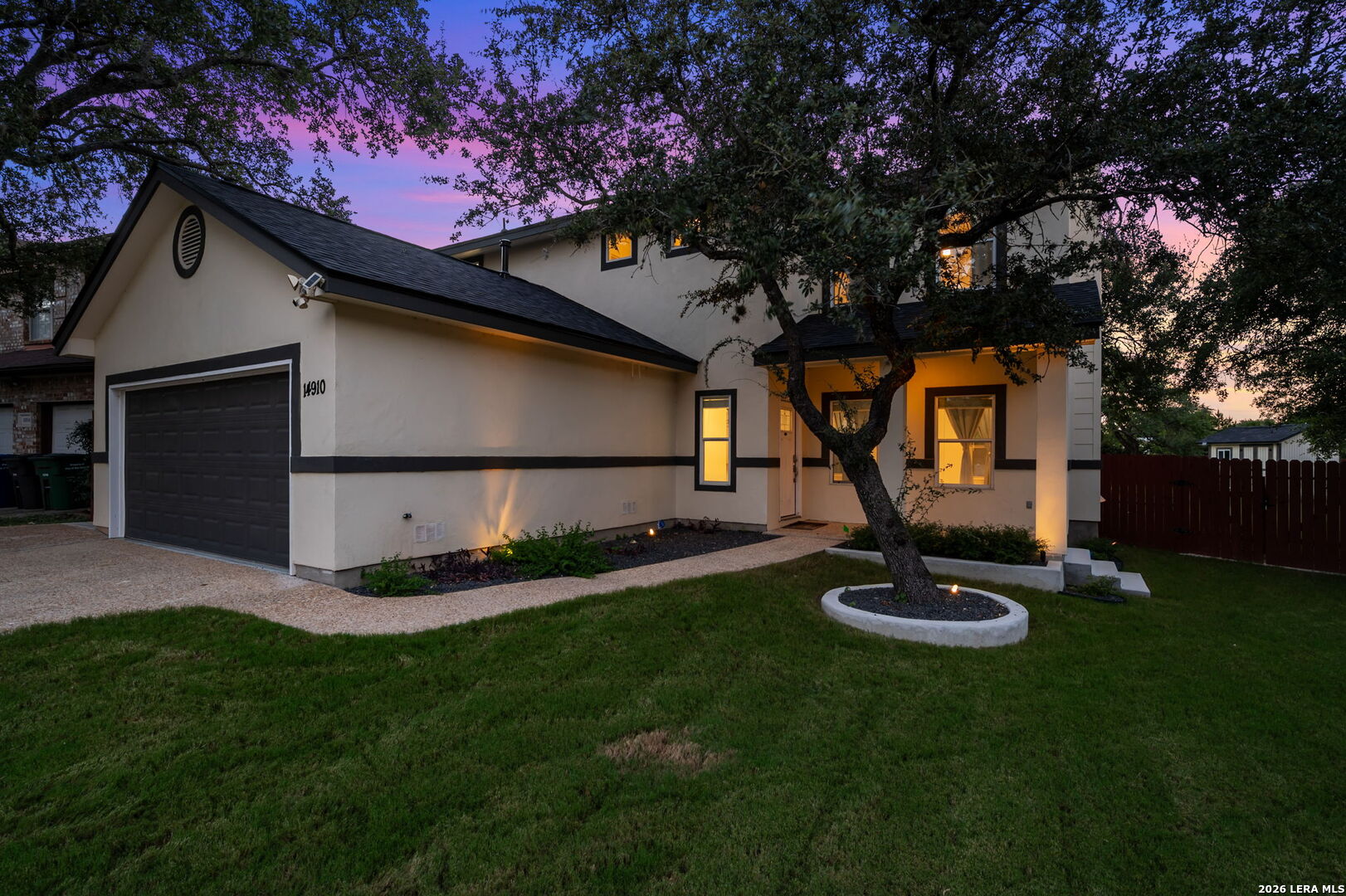 14910 Pearl Woods Listing Cover Image