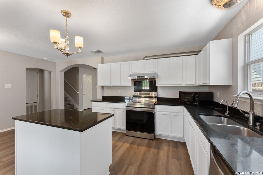 7827 Mainland Woods, San Antonio, TX 78250