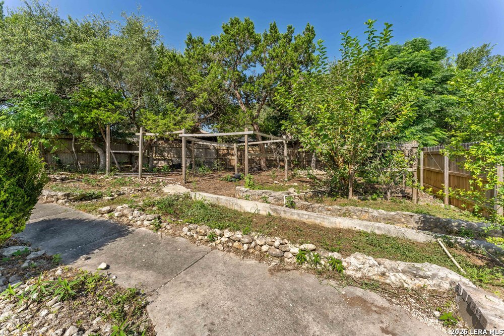 7827 Mainland Woods, San Antonio, TX 78250