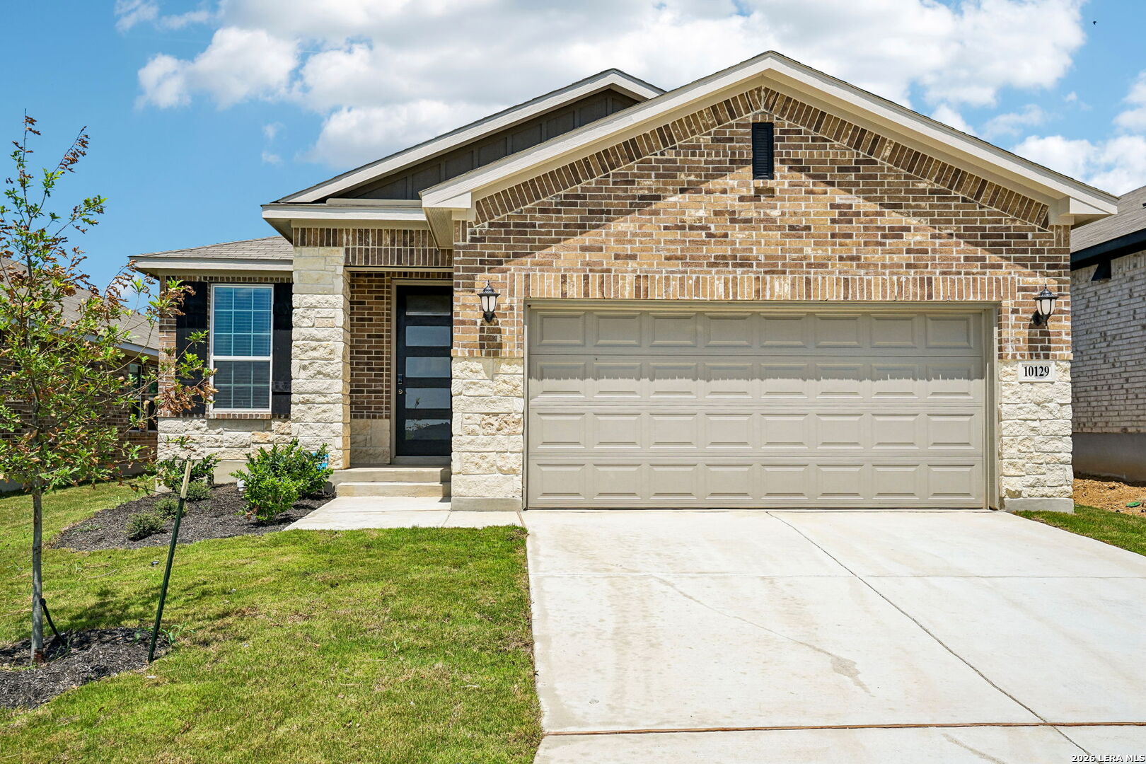10129 Briceway Gap Listing Cover Image