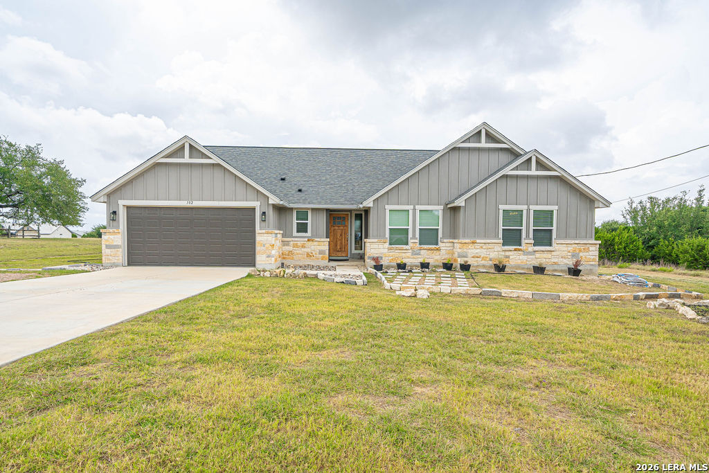 102 Clemente Zapata, Blanco, TX 78606