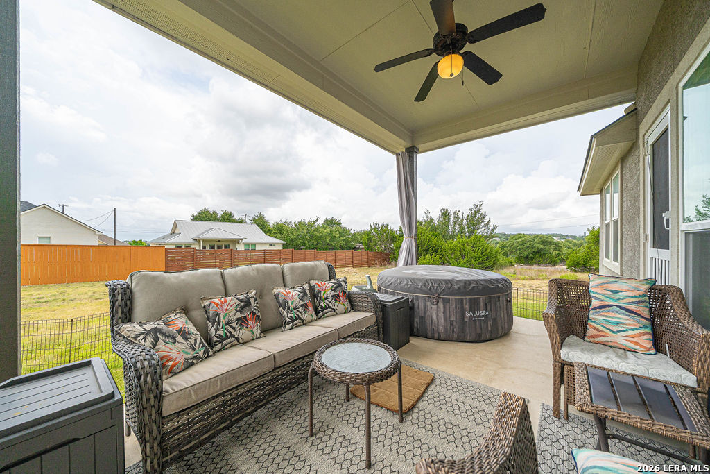 102 Clemente Zapata, Blanco, TX 78606