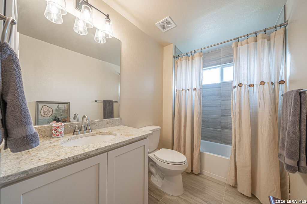 102 Clemente Zapata, Blanco, TX 78606