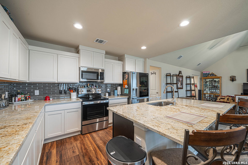 102 Clemente Zapata, Blanco, TX 78606