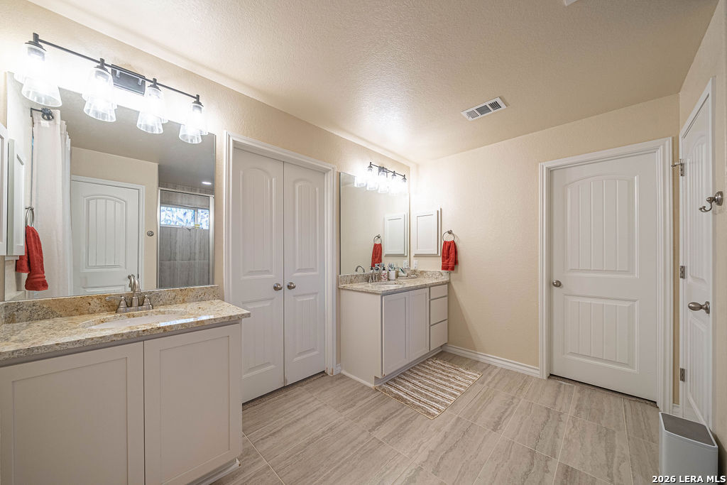 102 Clemente Zapata, Blanco, TX 78606