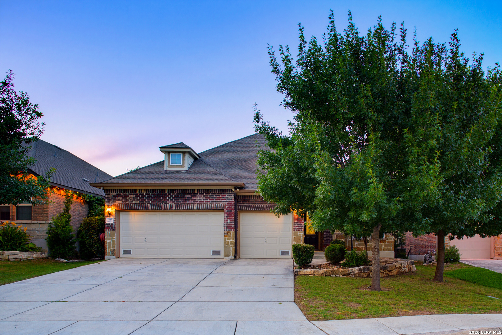 2143 Silent Fox Listing Cover Image