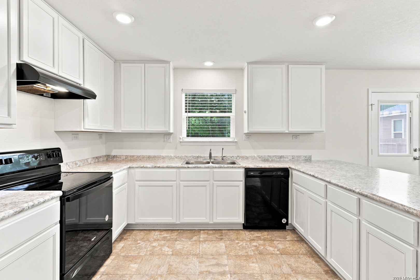 7954 HANGING BR, San Antonio, TX 78253