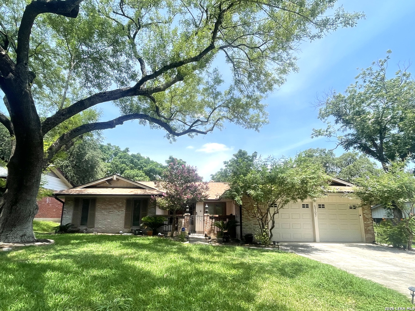 5707 Dan Duryea St Listing Cover Image