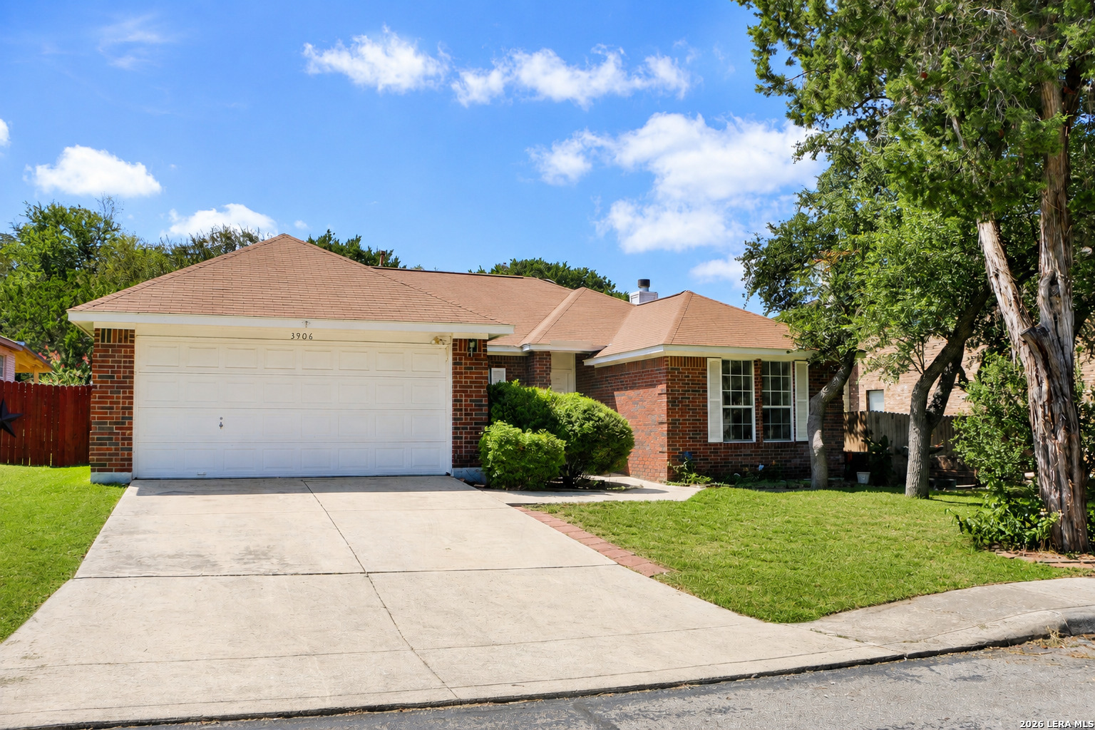 3906 Knollcross Listing Cover Image