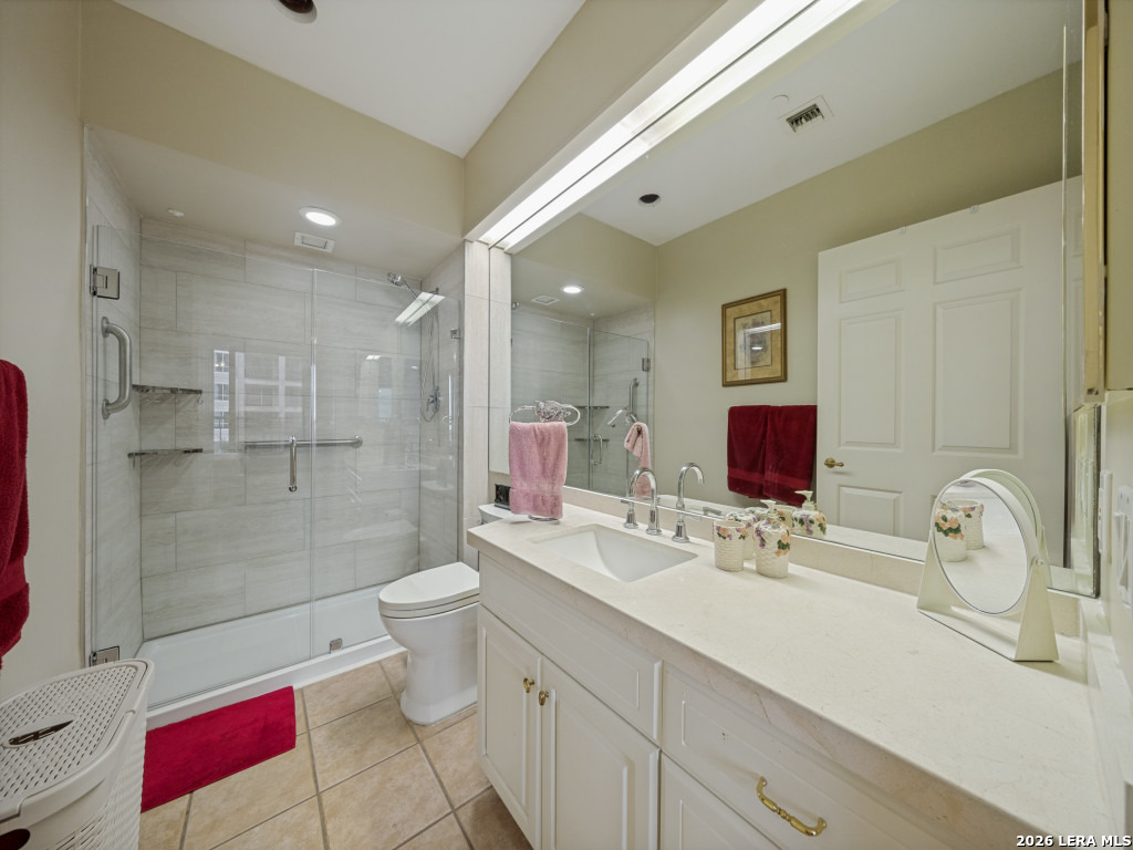 1 TOWERS PARK LN, #1513, San Antonio, TX 78209
