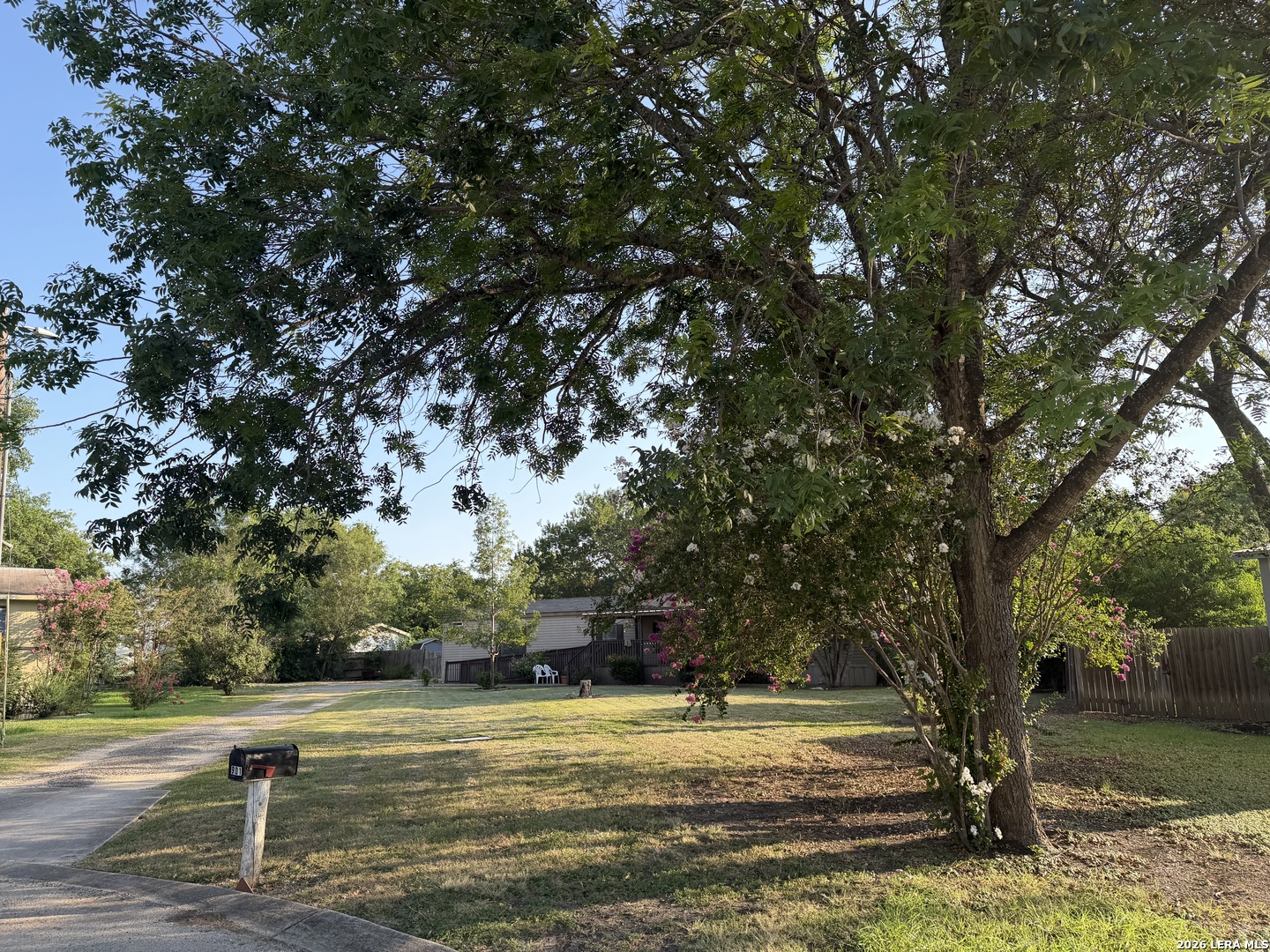 901 Tonkawa Cir Listing Cover Image