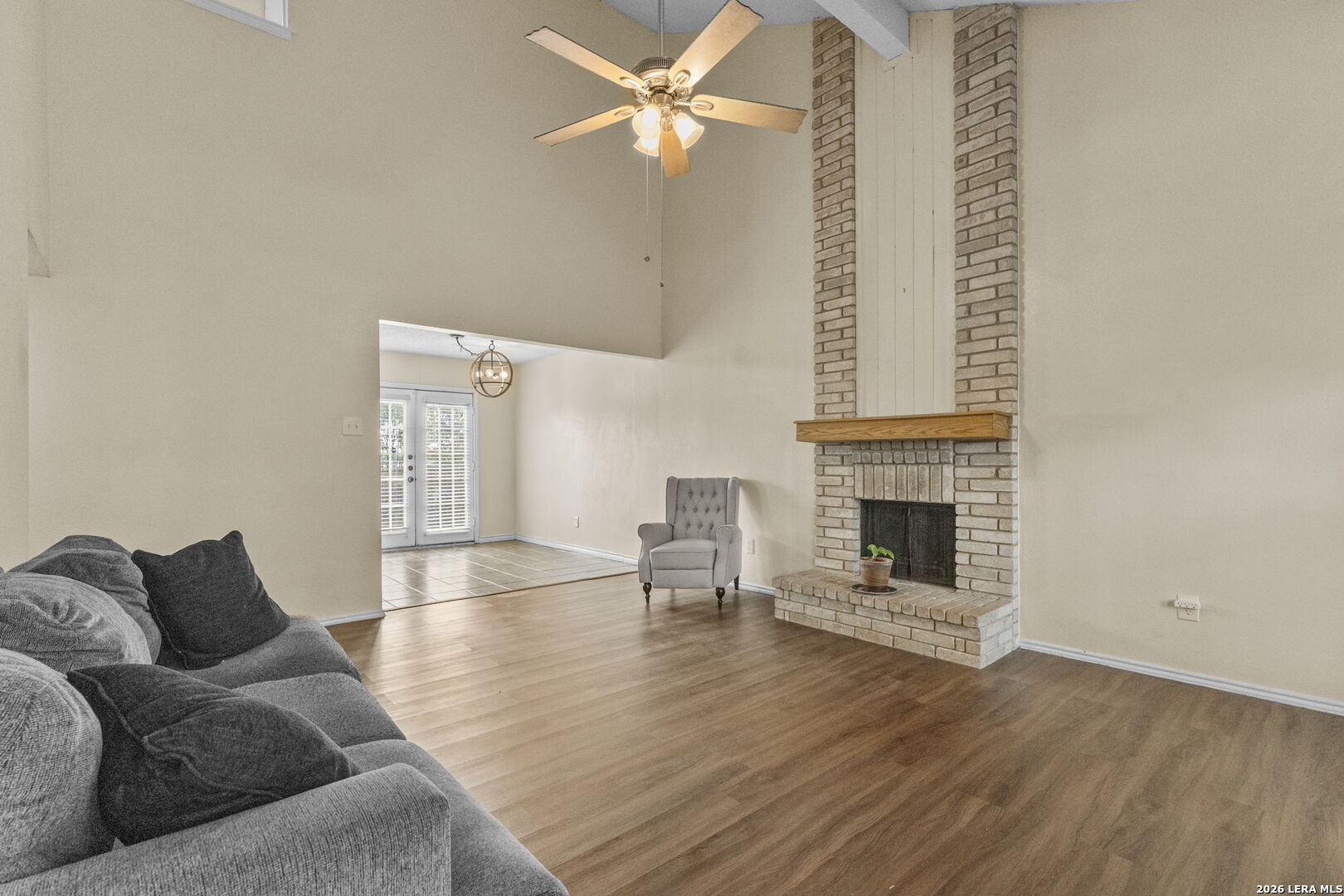 702 GARDEN MEADOW DR, Universal City, TX 78148