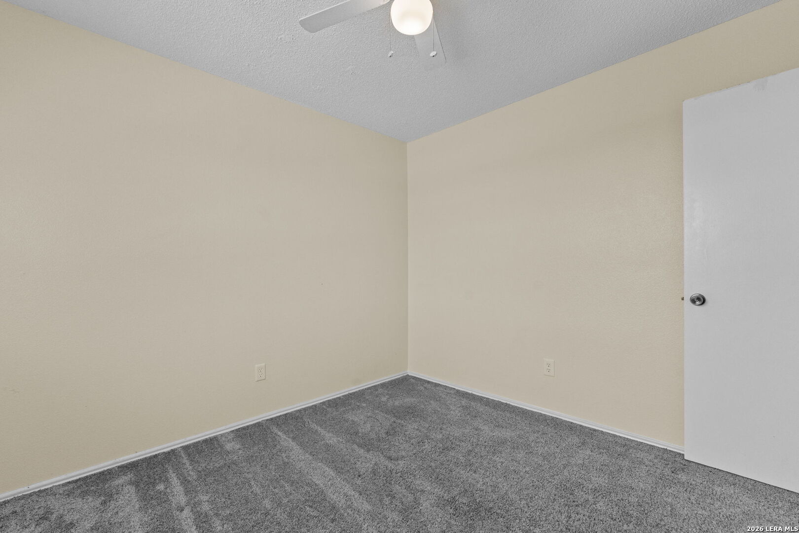 702 GARDEN MEADOW DR, Universal City, TX 78148