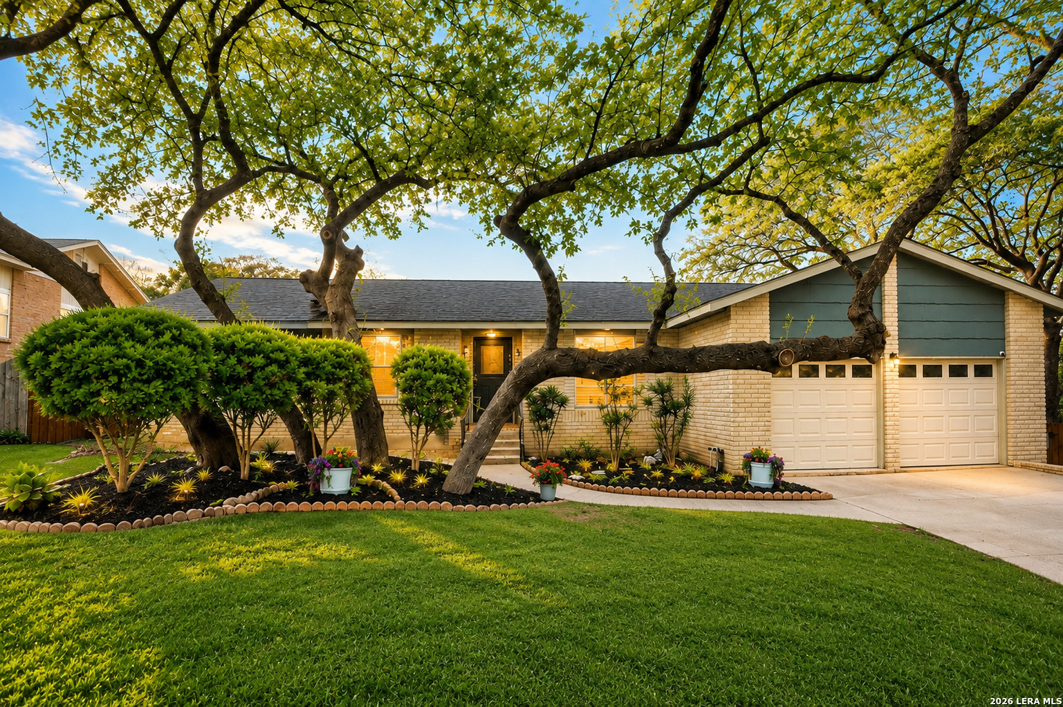 2102 Oak Ranch Listing Cover Image