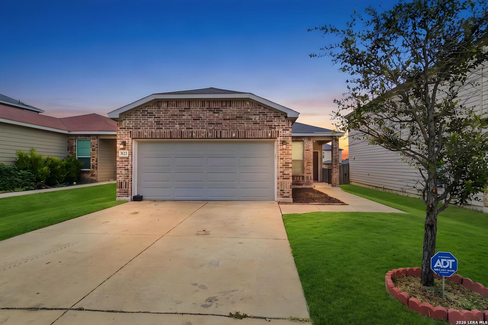 3127 Lake Marion