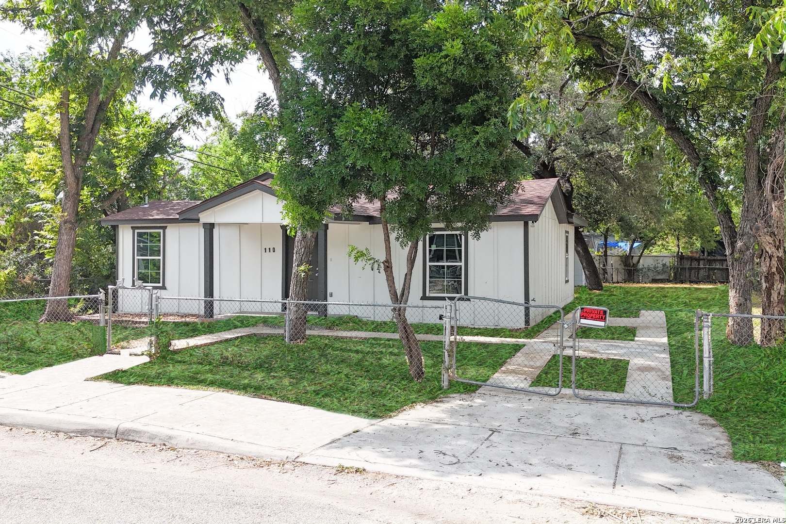 110 WHITMAN AVE, San Antonio, TX 78211