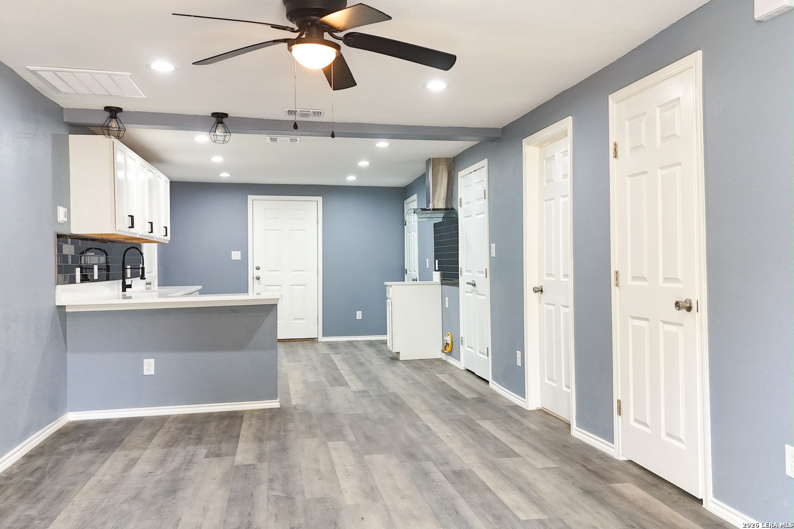 110 WHITMAN AVE, San Antonio, TX 78211