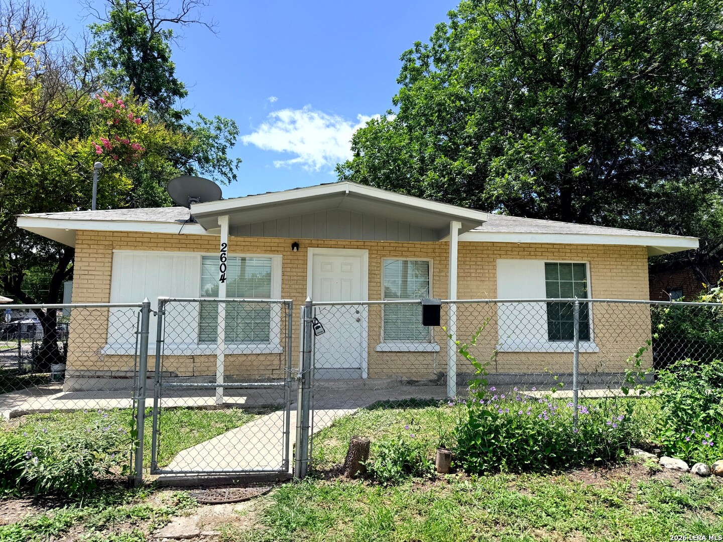 2604 Chihuahua Street Listing Cover Image
