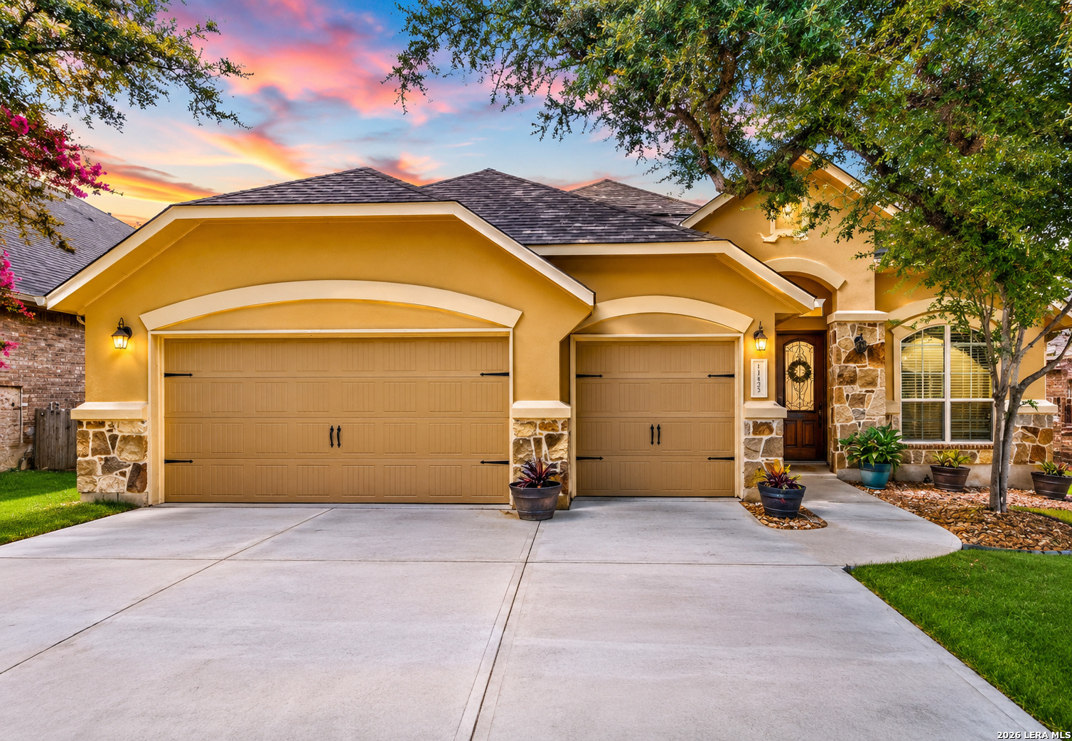 11423 Wake Robin Listing Cover Image