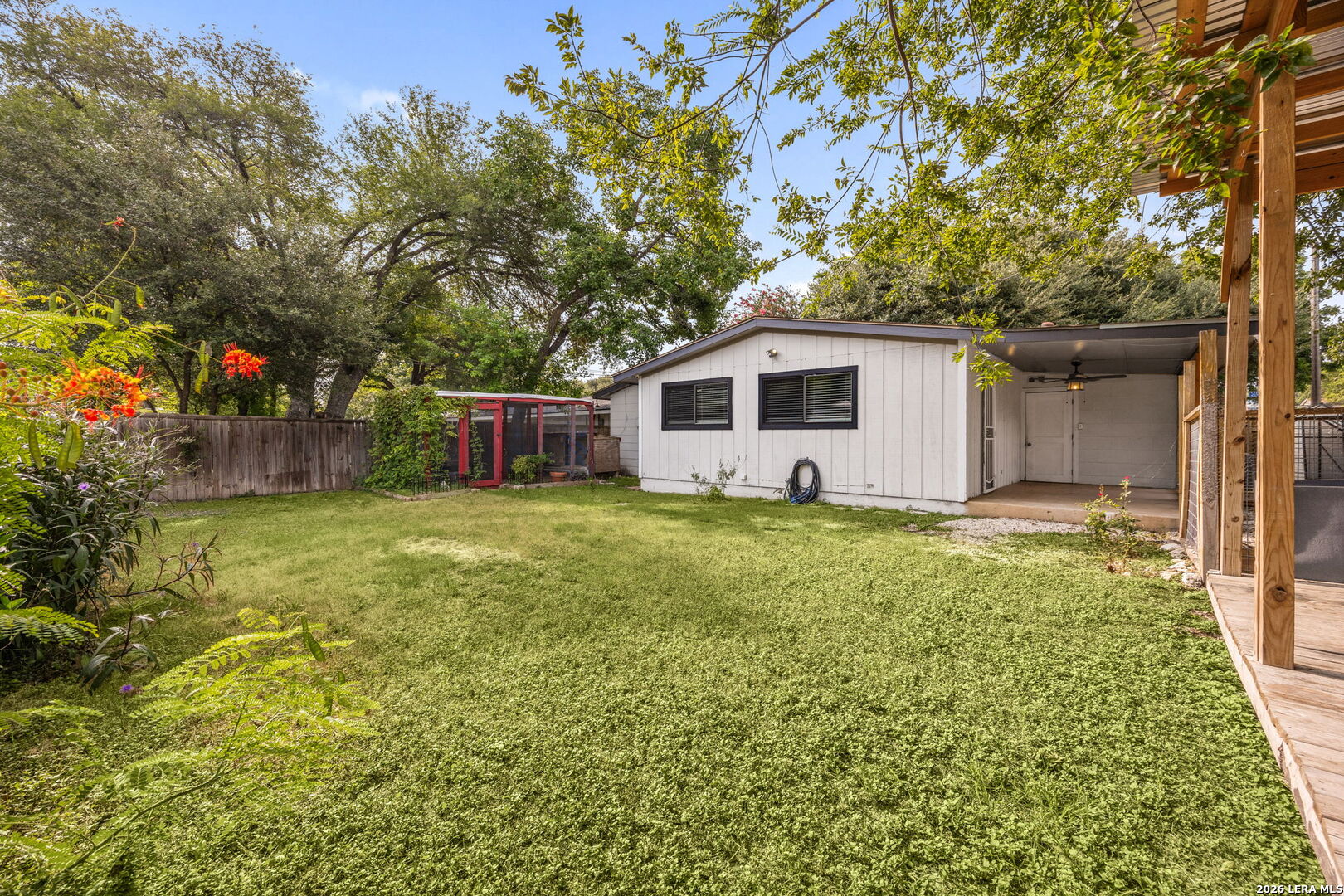 631 STOREYWOOD DR, San Antonio, TX 78213