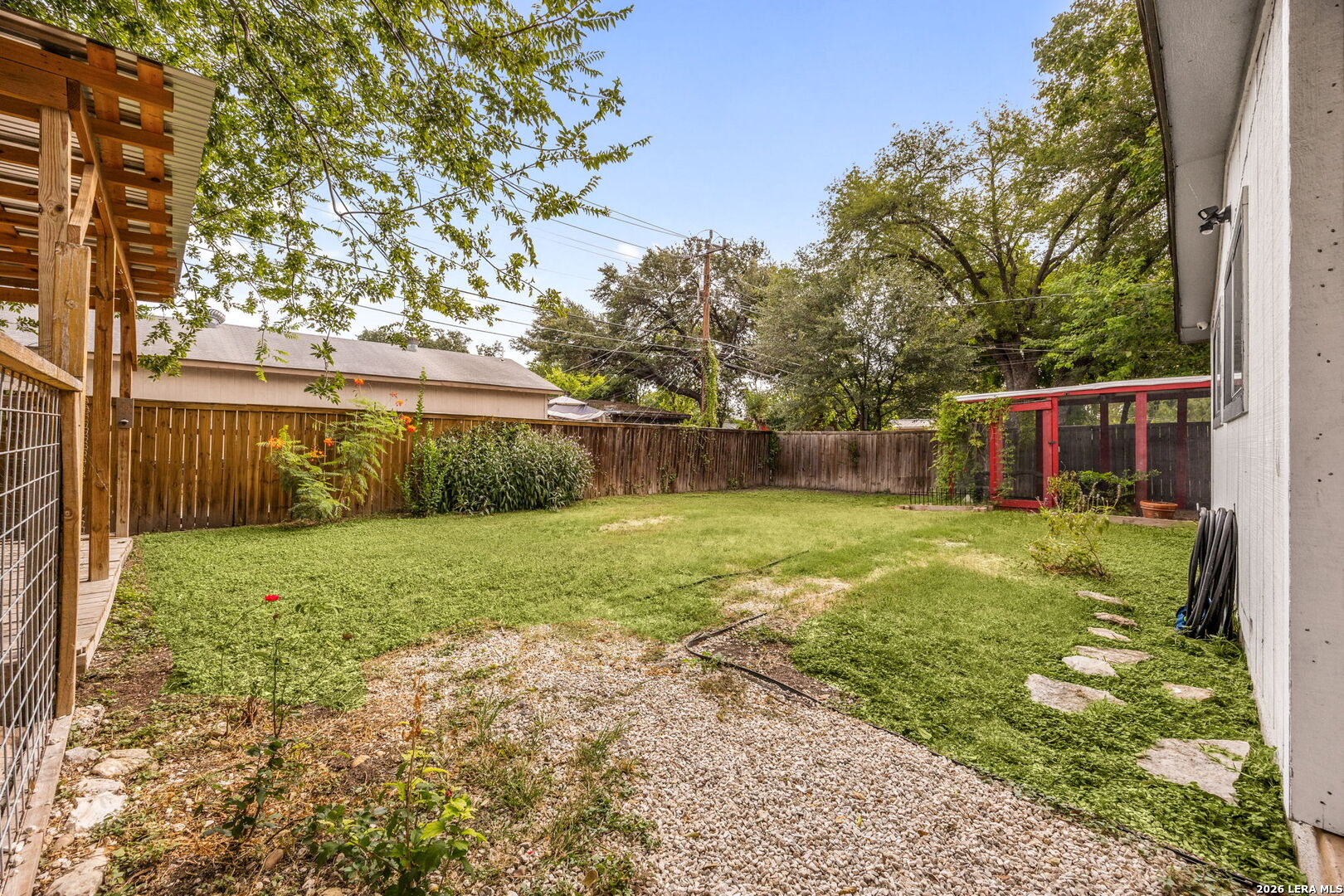 631 STOREYWOOD DR, San Antonio, TX 78213