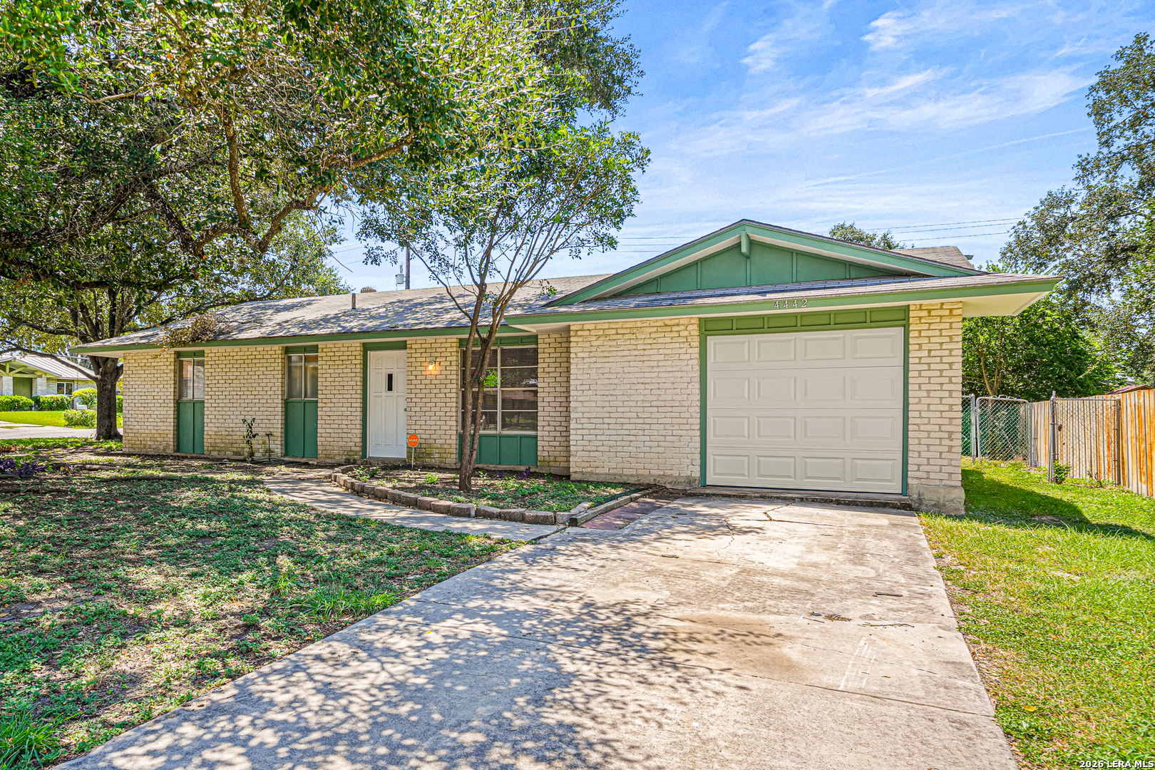 4442 Desert View Listing Cover Image
