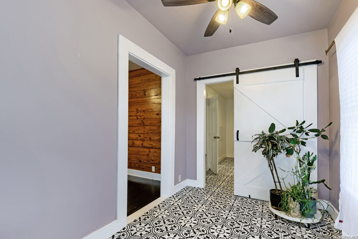 1819 W Woodlawn Avenue, San Antonio, TX 78201