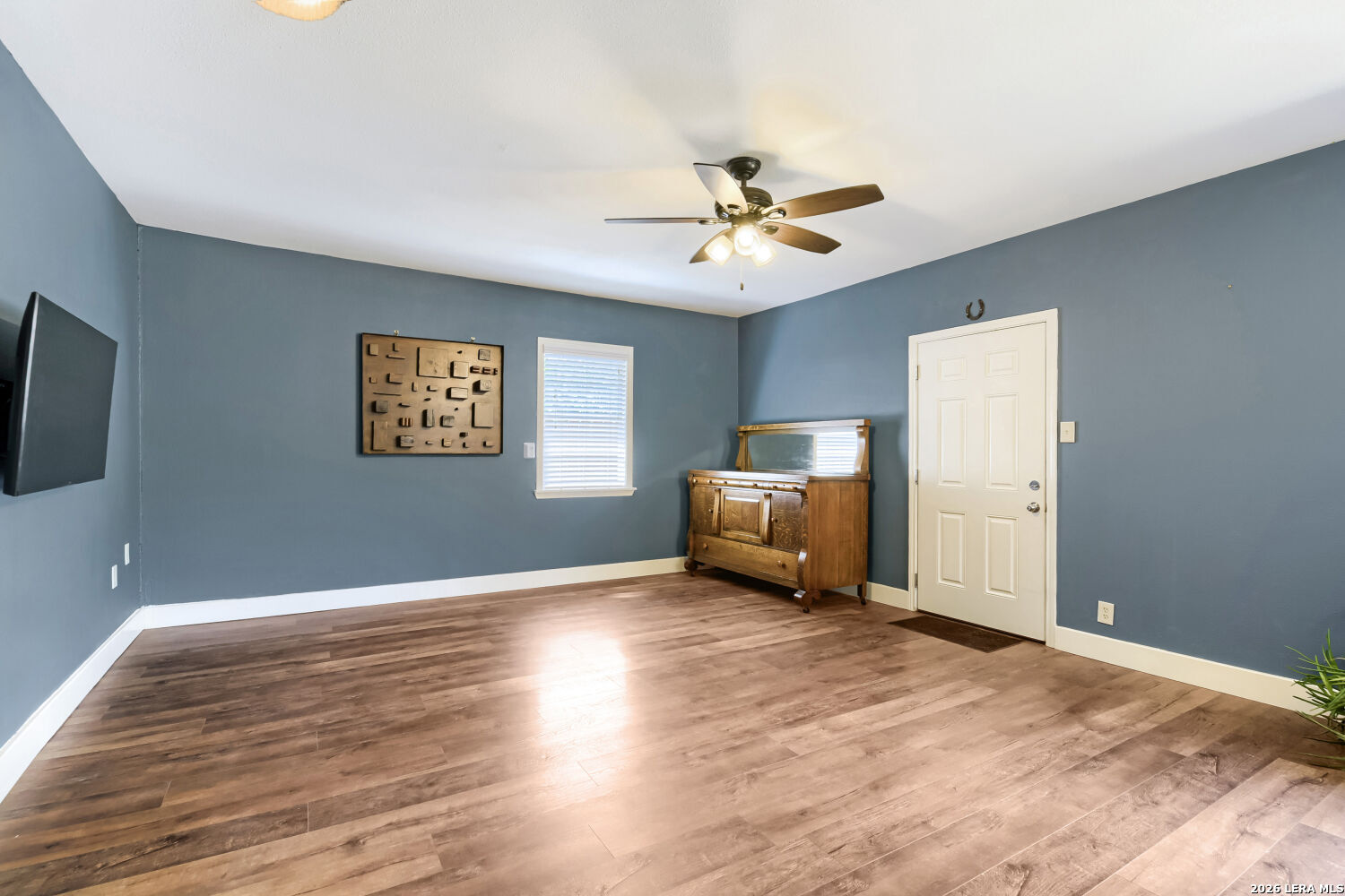 1819 W Woodlawn Avenue, San Antonio, TX 78201