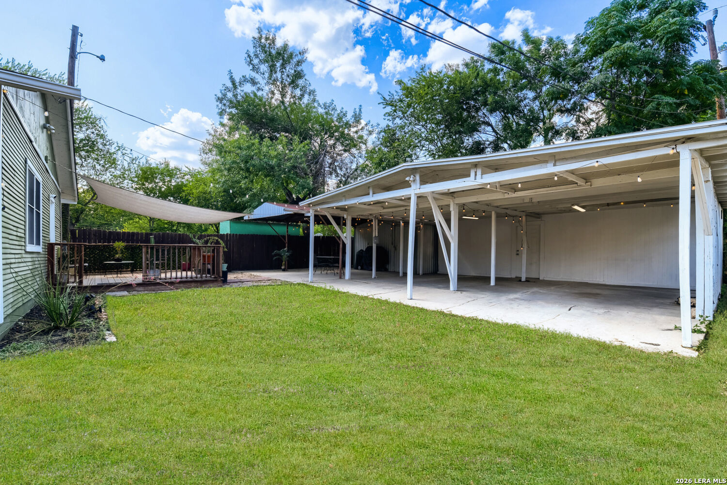 1819 W Woodlawn Avenue, San Antonio, TX 78201