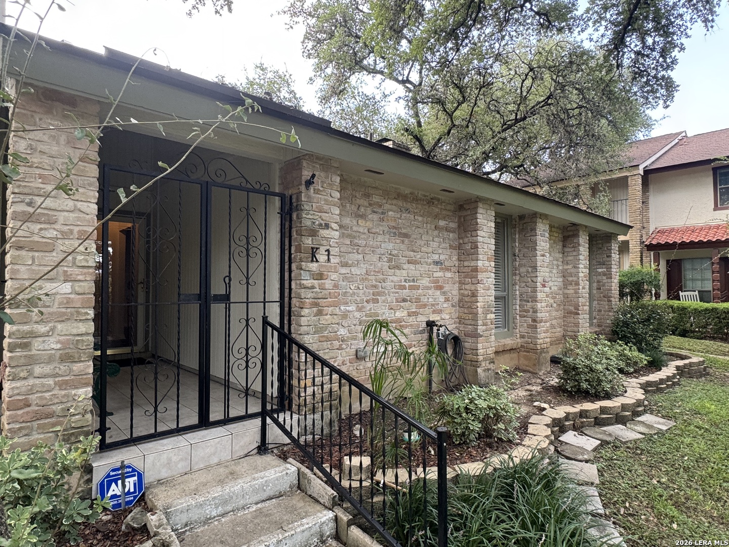 11303 Vance Jackson Rd Listing Cover Image