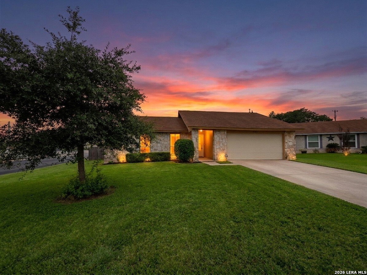 4803 Canary Cir Listing Cover Image